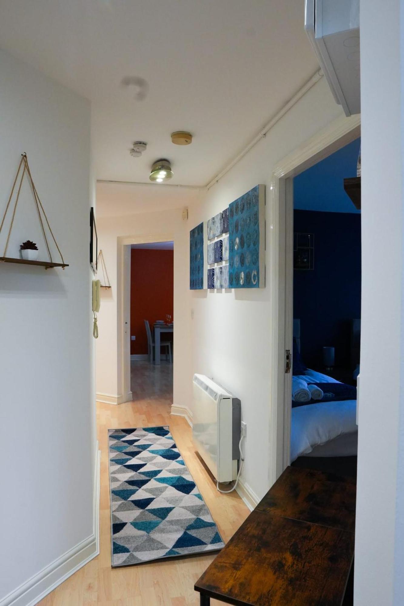 Whole 2-Bed Apartment - Contractors, Professionals, Ulez Free, Free Parking, B'Ham City 10Mins Birmingham Extérieur photo